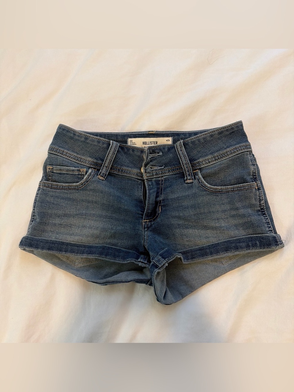 hollister low-rise shortie short blue denim y2k shorts size 24 00